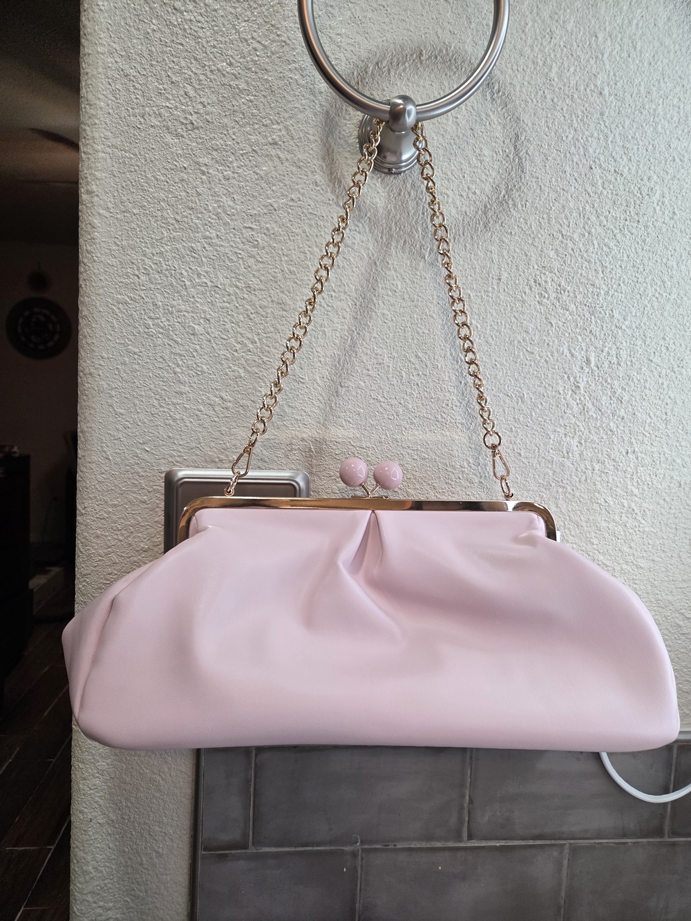 Pink Kisslock Frame Shoulder Bag